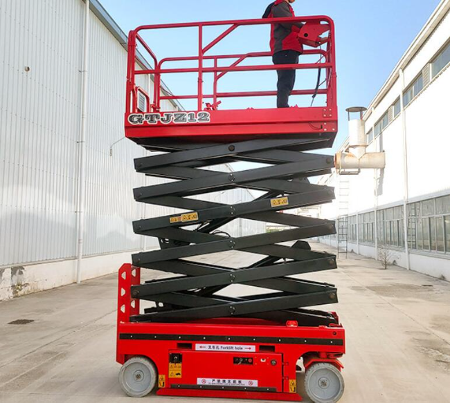 临清自行走移动式升降机